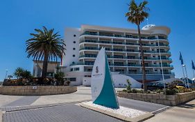 An Ocean,Beachfront And Pool View Apartment 210